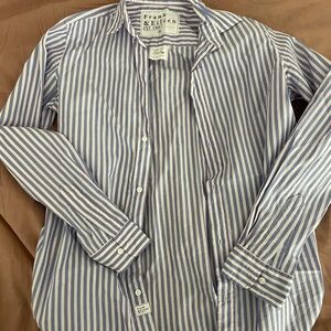 Frank & Eileen Men's Blue and White Striped Shirt